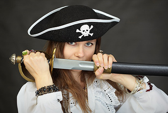 Un Pirate avec sabre.